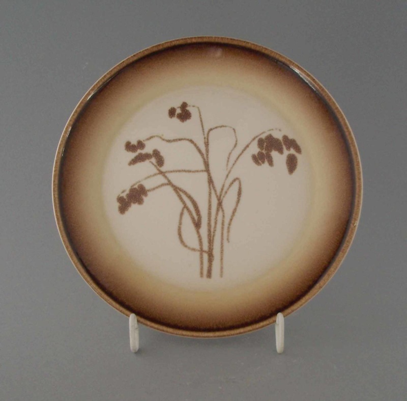 Bread and butter plate - Winter wheat pattern; Crown Lynn Potteries Limited; 1980-1983; 2009.1.1008