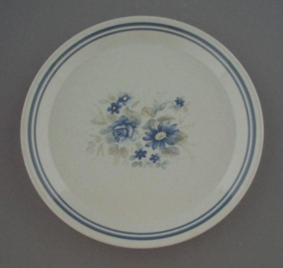 Bread and butter plate - Blue bouquet pattern; Crown Lynn Potteries Limited; 1980-1985; 2009.1.1030