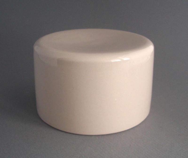 Electrical insulator; Crown Lynn Technical Ceramics Limited; 1950-1989; 2009.1.1664