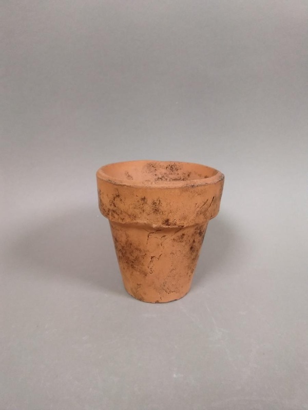Pot; 2016.44.245