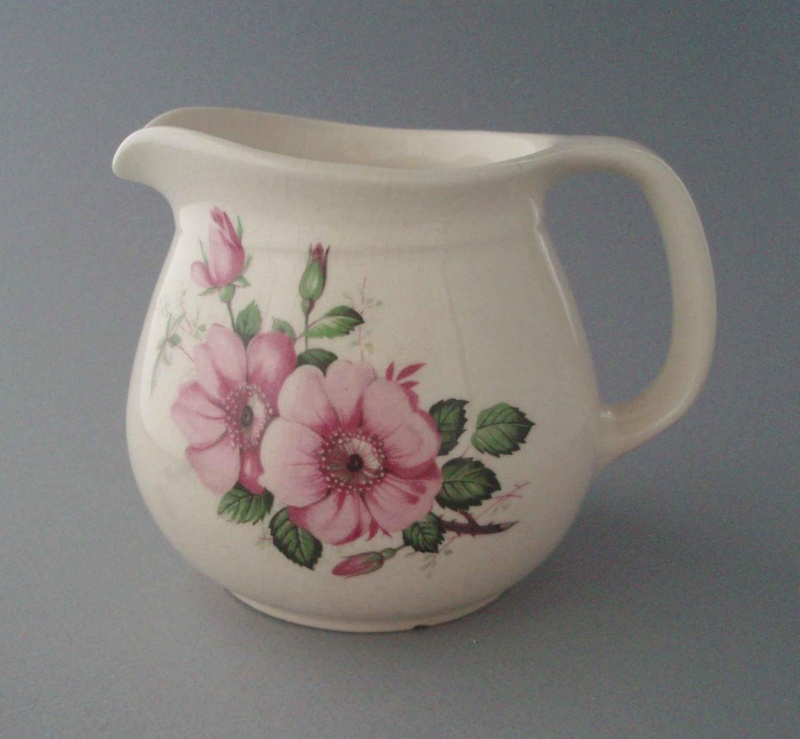 Jug - floral; Titian Potteries (1965) Limited; 1972-1979; 2008.1.1020