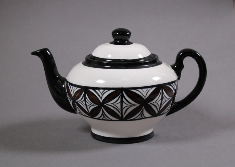 Teapot - Tapa; Studio Ceramics NZ Ltd; 2017.1.168