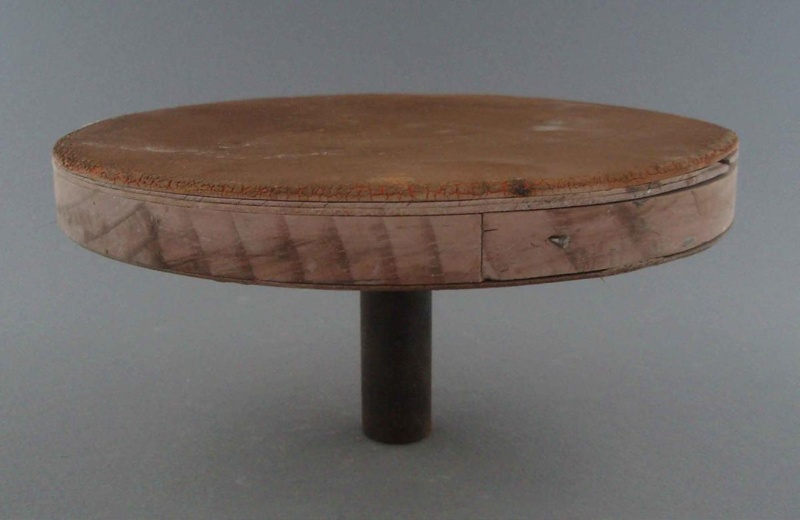 Banding wheel; Crown Lynn Potteries Limited; 1950-1980; 2009.1.1281