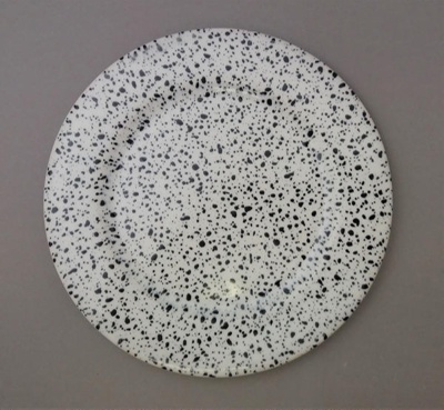 Bread and butter plate - Nouveau pattern; Crown Lynn Potteries Limited; 1988-1989; 2016.48.10
