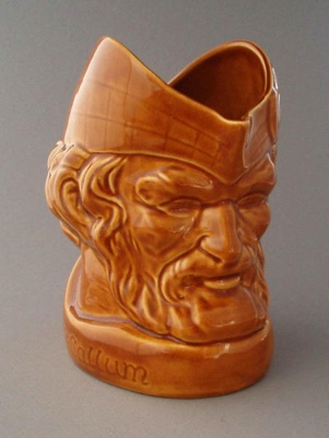 Water jug - The McCallum; Crown Lynn Potteries Limited; 1976-1989; 2008.1.611
