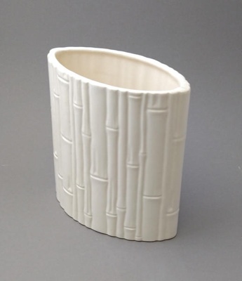 Vase; Crown Lynn Potteries Limited; 1962; 2019.5.1