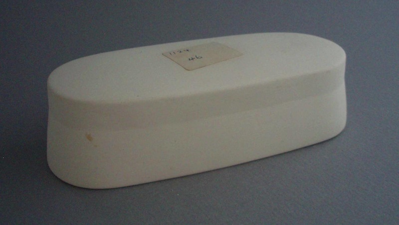 Butter cover - bisque; Crown Lynn Potteries Limited; 1970-1980; 2009.1.99 Butter cover - bisque; Crown Lynn Potteries Limited; 1970-1980; 2009.1.99