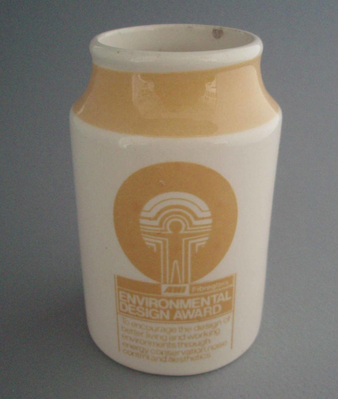 Ball point pen jar; Crown Lynn Potteries Limited; 1969-1989; 2008.1.1799