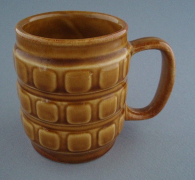 Mug - geometric; Titian Potteries (1965) Limited; 1978-1989; 2008.1.2282