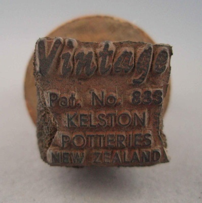 Backstamp - Vintage; Crown Lynn Potteries Limited; 1965-1975; 2008.1.2181