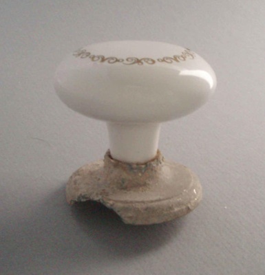 Door handle and rose - Heritage pattern; Crown Lynn Technical Ceramics Limited; 1976-1989; 2008.1.682