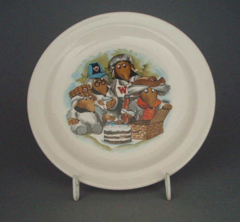 Child's plate - Wombles; Crown Lynn Potteries Limited; 1973-1980; 2008.1.1313 Child's plate - Wombles; Crown Lynn Potteries Limited; 1973-1980; 2008.1.1313
