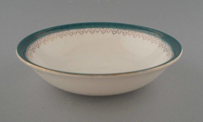 Bowl; Crown Lynn Potteries Limited; 1962-1969; 2009.1.1004
