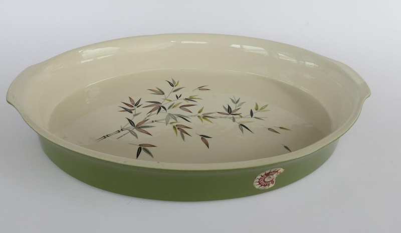 Oval baker - Green bamboo pattern; Crown Lynn Potteries Limited; 1963-1970; 2016.48.124