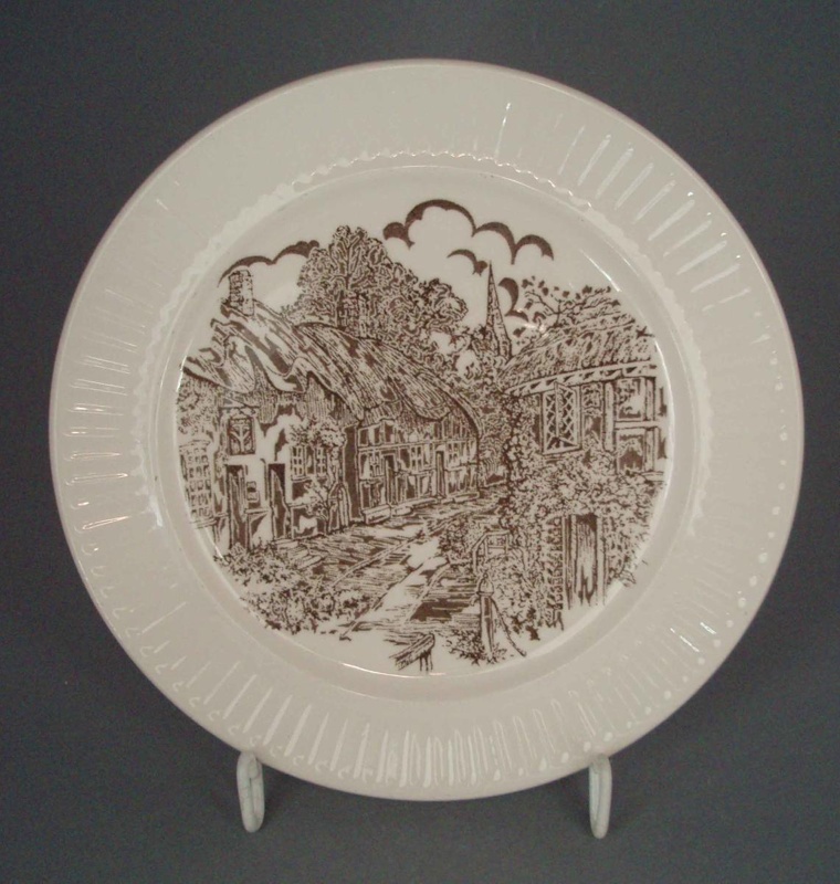 Bread and butter plate - Tradition pattern; Crown Lynn Potteries Limited; 1969-1989; 2008.1.1485 Bread and butter plate - Tradition pattern; Crown Lynn Potteries Limited; 1969-1989; 2008.1.1485