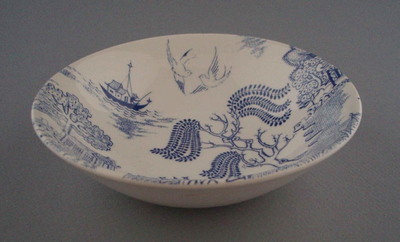 Bowl - Willow pattern; Crown Lynn Potteries Limited; 1968-1980; 2008.1.1927