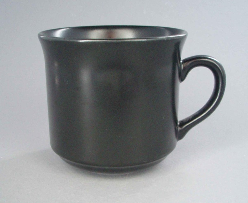 Cup - colour glaze; Crown Lynn Potteries Limited; 1984-1989; 2008.1.1575