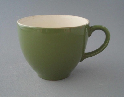 Cup - Colour glaze; Crown Lynn Potteries Limited; 1961-1975; 2009.1.609