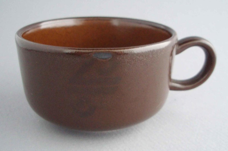 Cup - Air New Zealand; Crown Lynn Potteries Limited; 1972-1980; 2008.1.1601