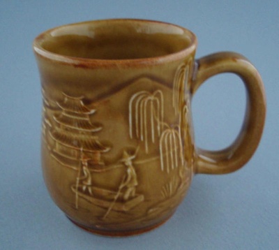 Mug - country scene; Titian Potteries (1965) Limited; 1976-1986; 2008.1.2276