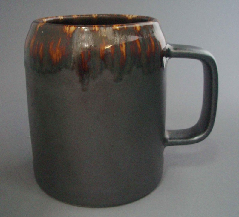 Beer stein - banded; Titian Potteries (1965) Limited; 1977-1985; 2008.1.1286