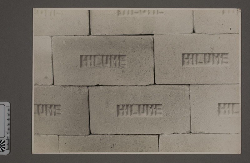 Photograph - Close-up of HILUME firebricks; 2008.1.3211