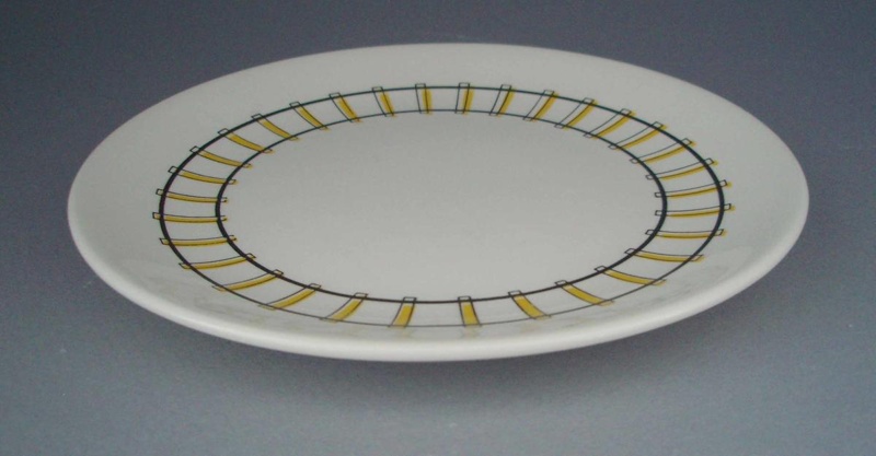 Child's bread and butter plate - Tootle train; Crown Lynn Potteries Limited; 1981-1989; 2009.1.879 Child's bread and butter plate - Tootle train; Crown Lynn Potteries Limited; 1981-1989; 2009.1.879