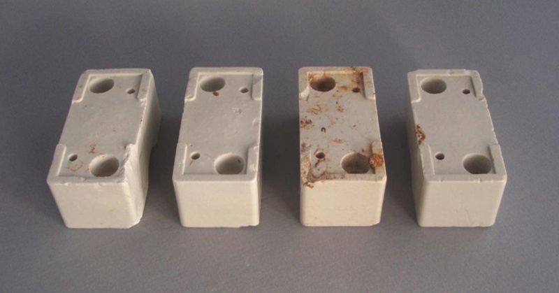 Electrical fuse housings; Crown Lynn Technical Ceramics Limited; 1965-1989; 2009.1.1697.1-4