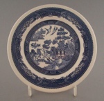 Bread and butter plate - Blue Willow pattern; Crown Lynn Potteries Limited; 1988-1989; 2008.1.2199