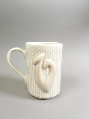Mug - fish hook; Studio Ceramics NZ Ltd; 2007; 2017.1.103
