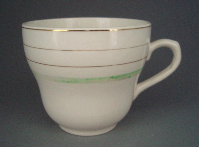 Cup - banded; Crown Lynn Potteries Limited; 1943-1955; 2008.1.2706