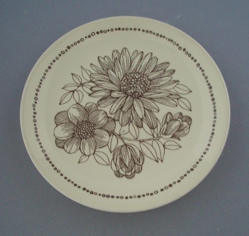 Bread and butter plate - Melissa pattern; Crown Lynn Potteries Limited; 1965-1975; 2009.1.1031