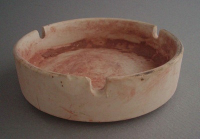 Ashtray - bisque; Crown Lynn Potteries Limited; 1975-1989; 2009.1.74
