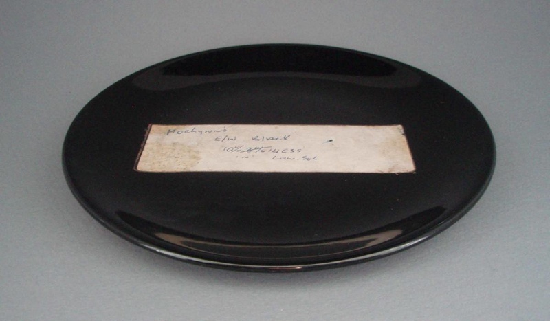 Bread and butter plate - glaze sample; Crown Lynn Potteries Limited; 1970-1989; 2008.1.1770 Bread and butter plate - glaze sample; Crown Lynn Potteries Limited; 1970-1989; 2008.1.1770