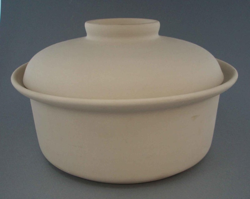 Casserole and lid - bisque; Crown Lynn Potteries Limited; 1977-1989; 2009.1.763.1-2 Casserole and lid - bisque; Crown Lynn Potteries Limited; 1977-1989; 2009.1.763.1-2