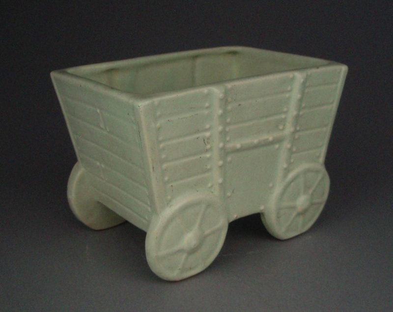 Vase - cart; Crown Lynn Potteries Limited; 1963-1969; 2008.1.2687