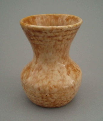 Vase; Amalgamated Brick and Pipe Company Limited; 1943-1950; 2008.1.296