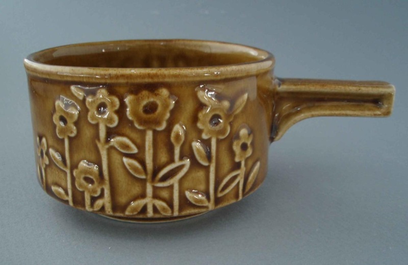 Soup bowl; Titian Potteries (1965) Limited; 1973-1985; 2009.1.912