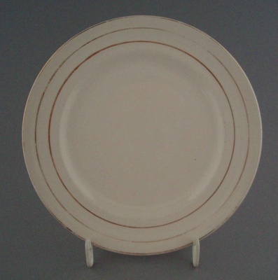 Bread and butter plate - banded; Crown Lynn Potteries Limited; 1943-1950; 2008.1.2698