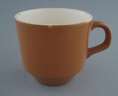 Cup - Colour glaze; Crown Lynn Potteries Limited; 1967-1972; 2008.1.1904