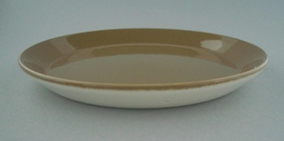 Bread and butter plate - Colour glaze; Crown Lynn Potteries Limited; 1971-1985; 2009.1.1002