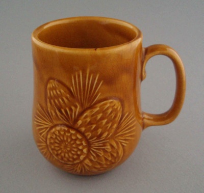 Mug - pine cone; Titian Potteries (1965) Limited; 1977-1989; 2008.1.2295