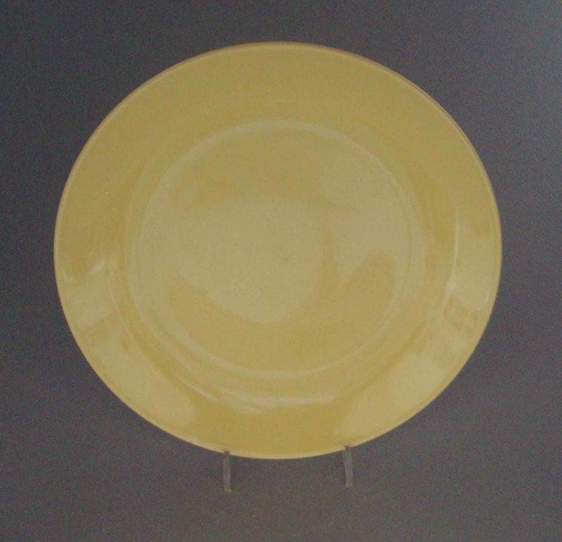 Bread and butter plate - Capri pattern; Crown Lynn Potteries Limited; 1960-1969; 2009.1.69