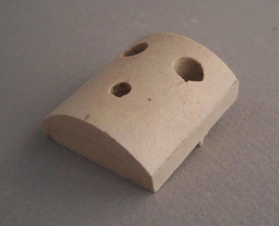 Electrical fixture; Crown Lynn Technical Ceramics Limited; 1940-1975; 2009.1.1765