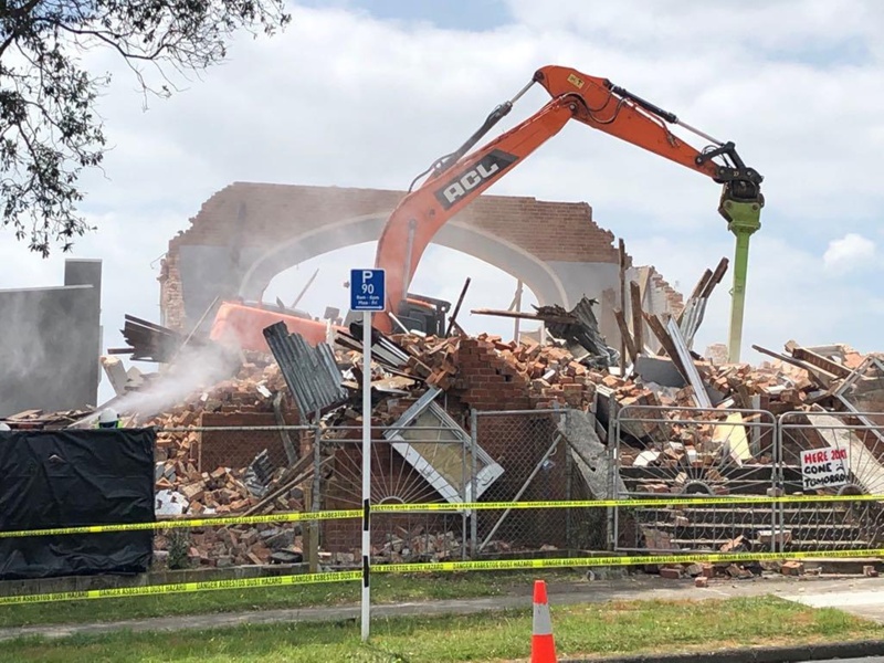 Digital photograph showing the demolition of St Andrews Community Hall; Stephen Green; 27 Nov 2019; 2019.6.7