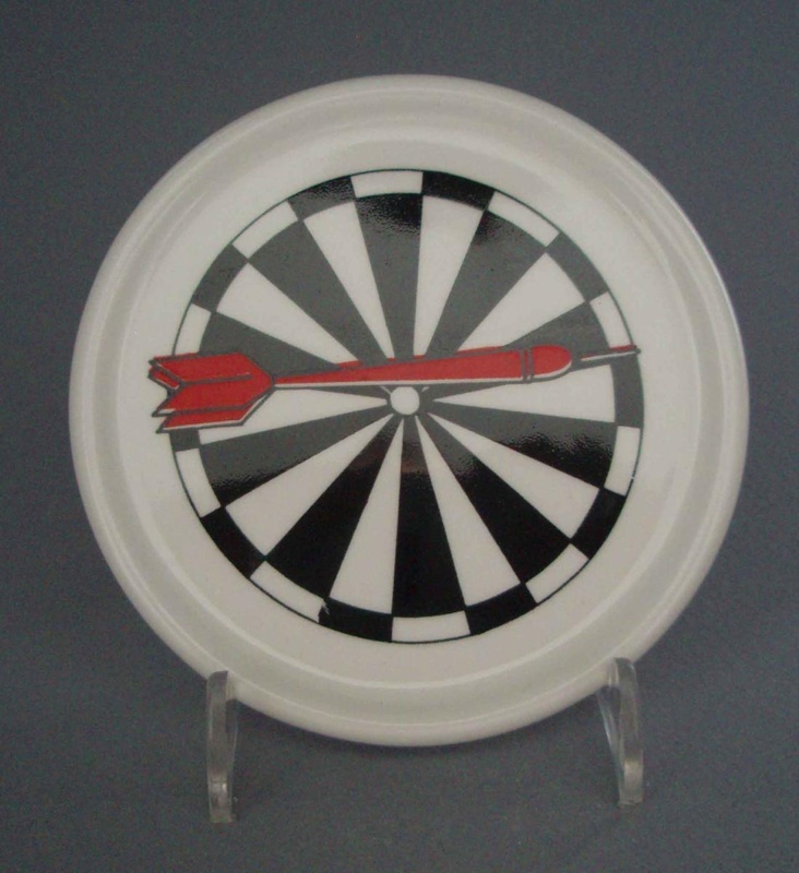 Coaster - darts; Crown Lynn Potteries Limited; 1988-1989; 2008.1.2626