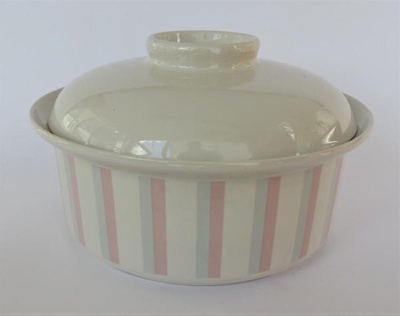 Casserole - Candy pattern; Crown Lynn Potteries Limited; 1986-1989; 2016.48.85