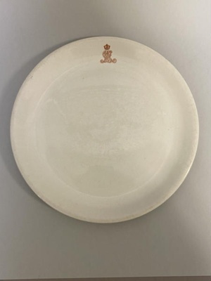 Dinner Plate - NZAO; Crown Lynn Potteries Limited; 1970-1989; 2022.12.1