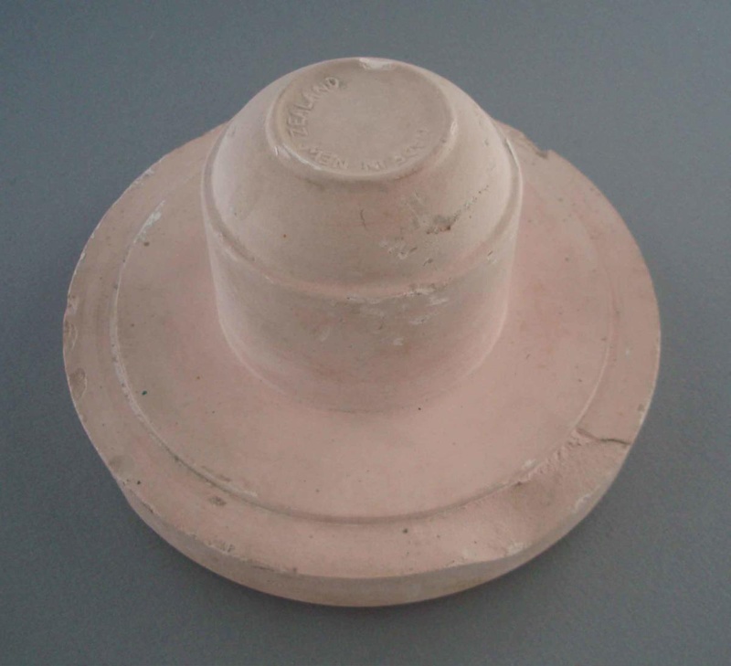 Case - cup; Crown Lynn Potteries Limited; 1978-1989; 2009.1.542 Case - cup; Crown Lynn Potteries Limited; 1978-1989; 2009.1.542