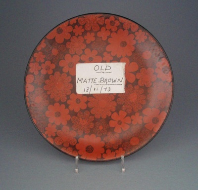 Bread and butter plate - glaze sample; Crown Lynn Potteries Limited; 1972-1973; 2008.1.1772